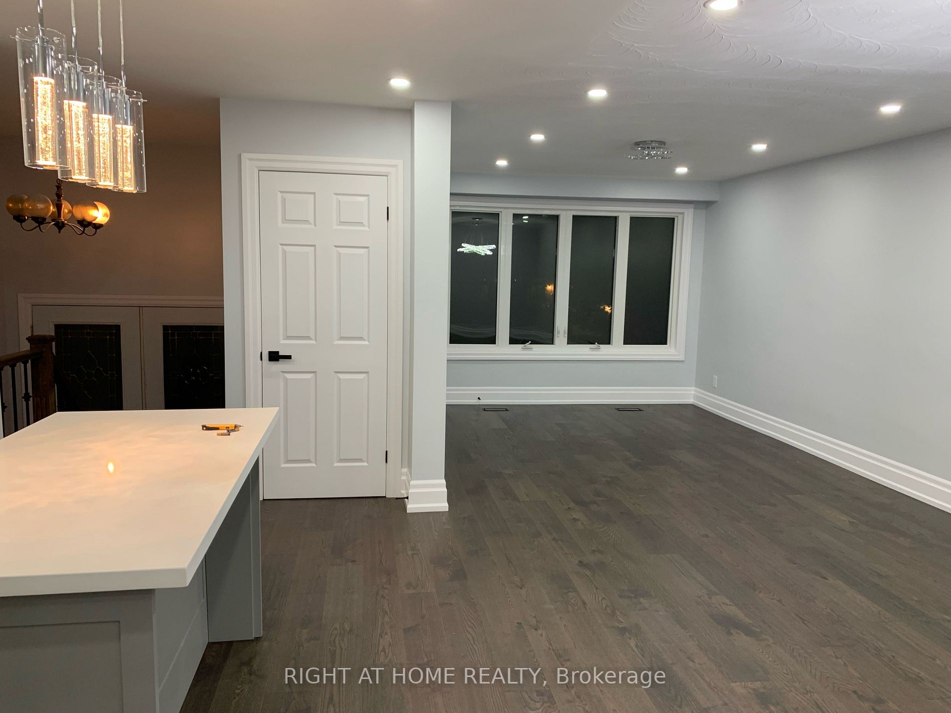 52 Fallingdale Cres