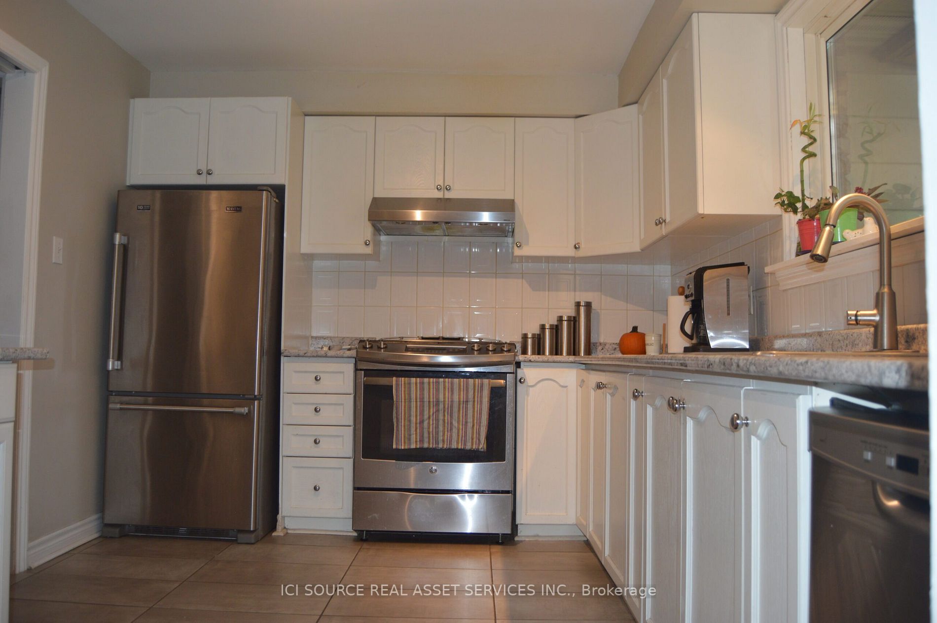 7 Trotters Lane, #Main Fl