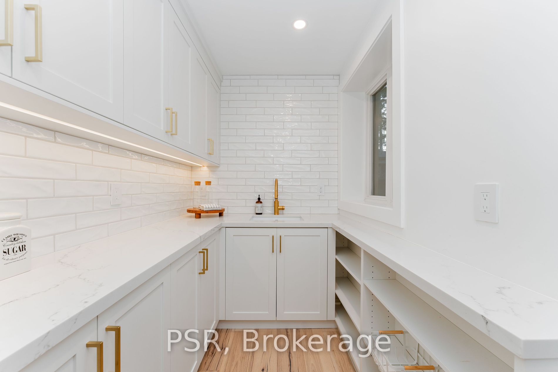 2160 Abbotswood Crt