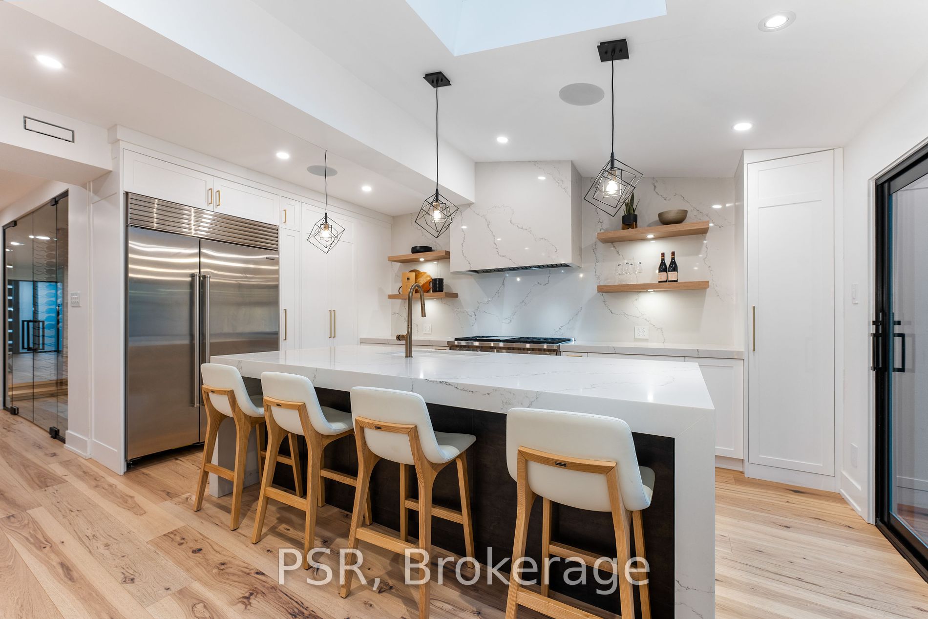 2160 Abbotswood Crt