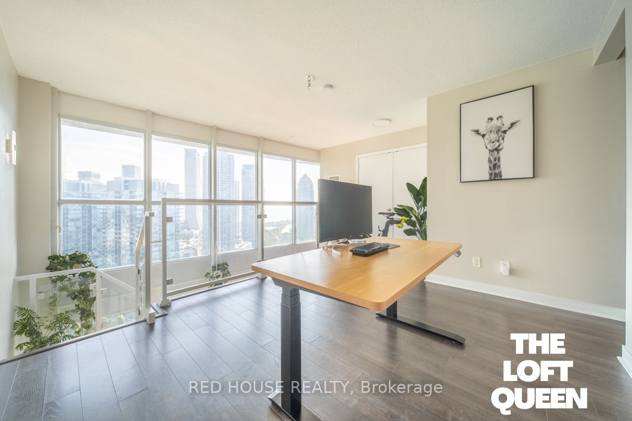155 Legion Rd N, #2503