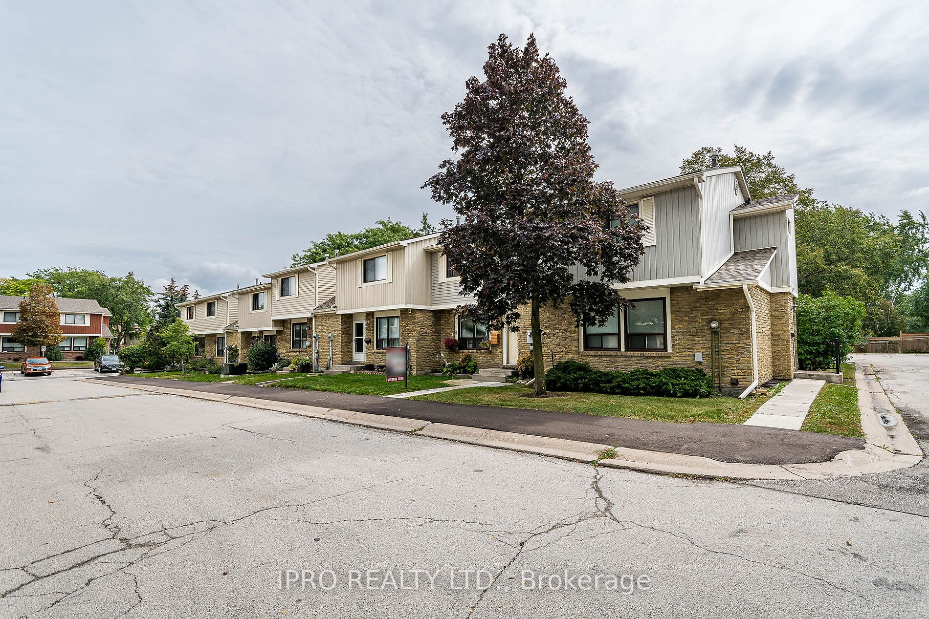 98 Falconer Dr, #36