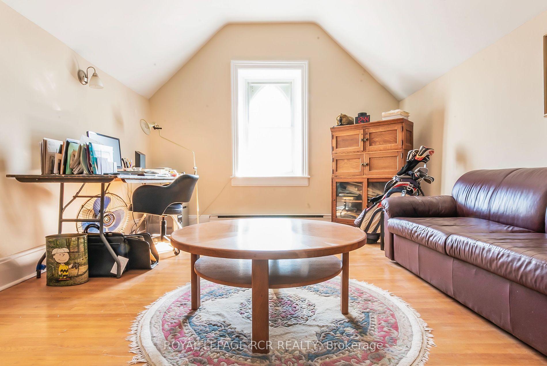 1380 Queen St W