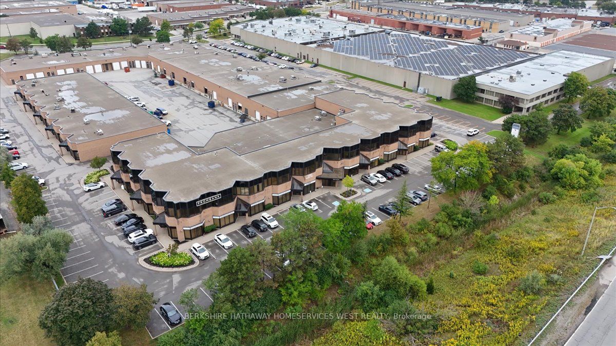 5080 Timberlea Blvd, #215