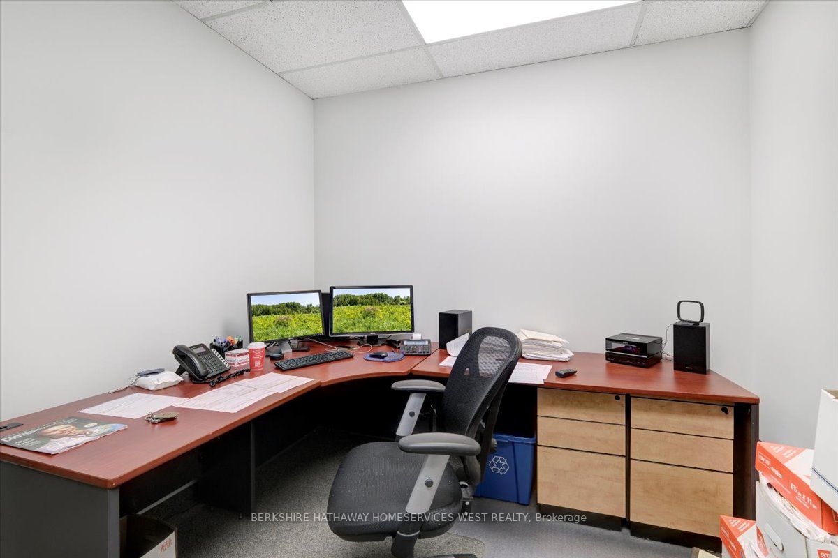 5080 Timberlea Blvd, #215