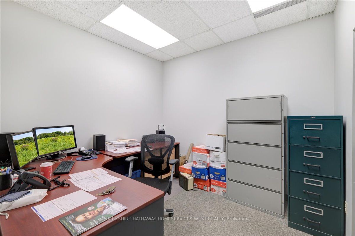 5080 Timberlea Blvd, #215
