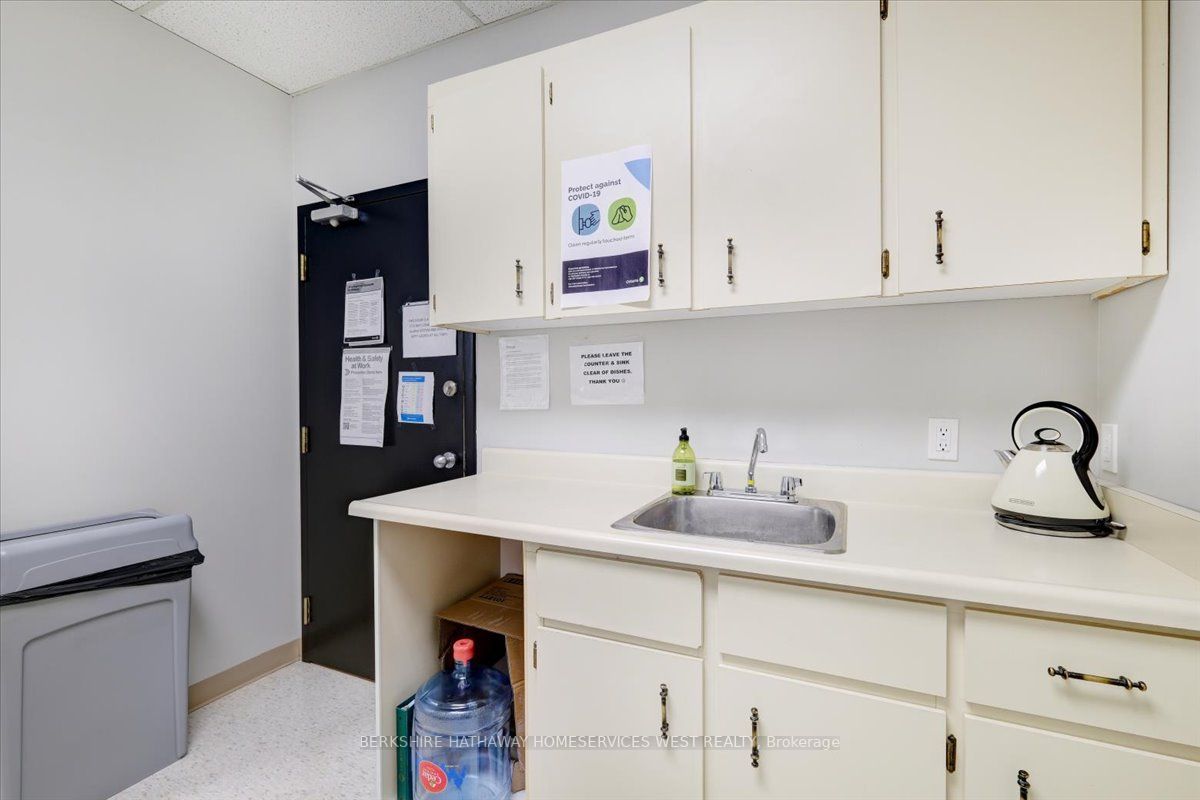 5080 Timberlea Blvd, #215