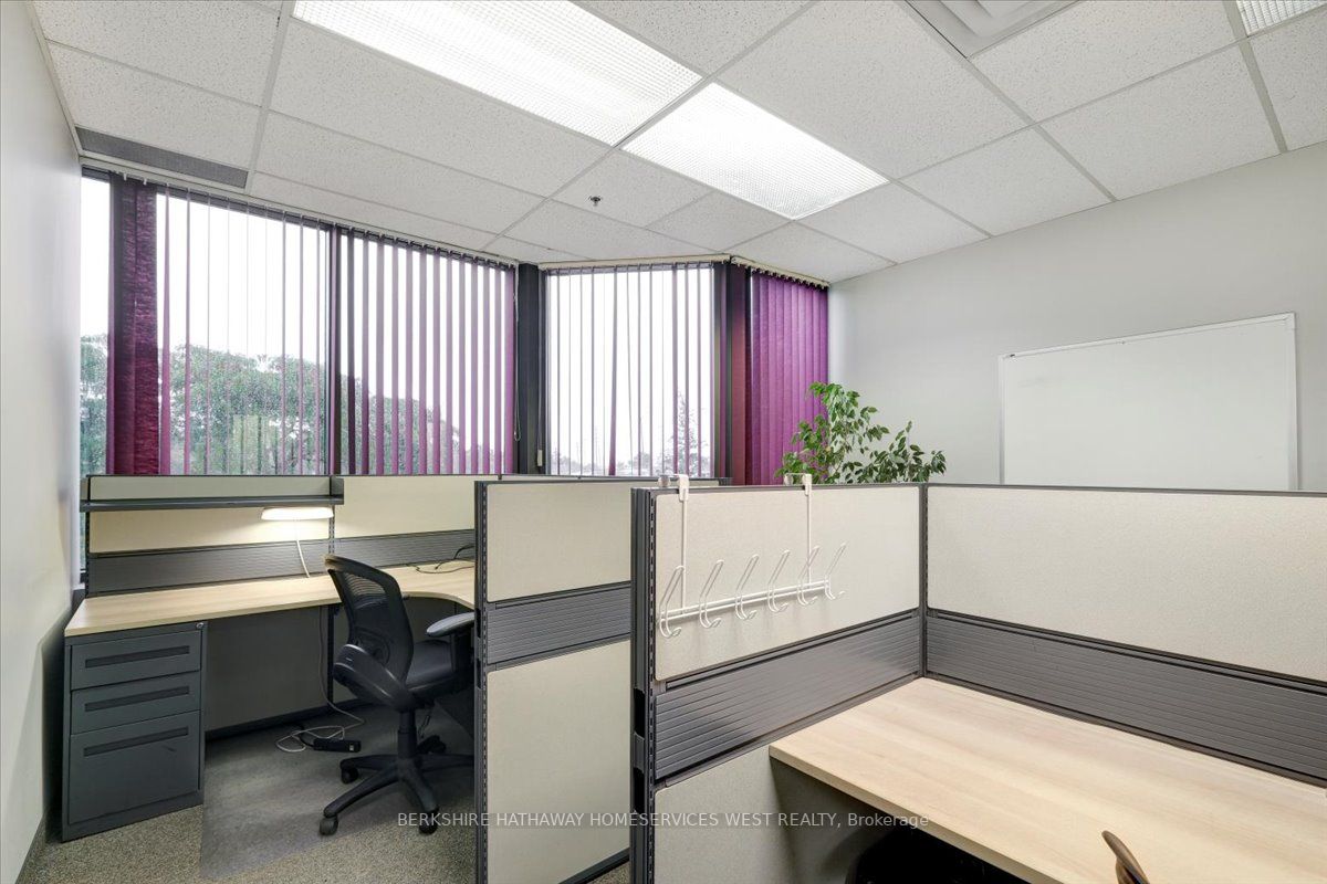 5080 Timberlea Blvd, #215