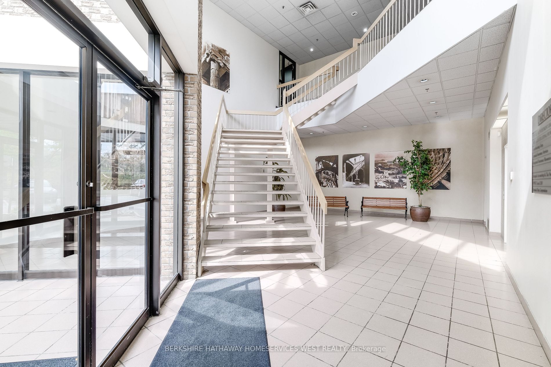 5080 Timberlea Blvd, #205