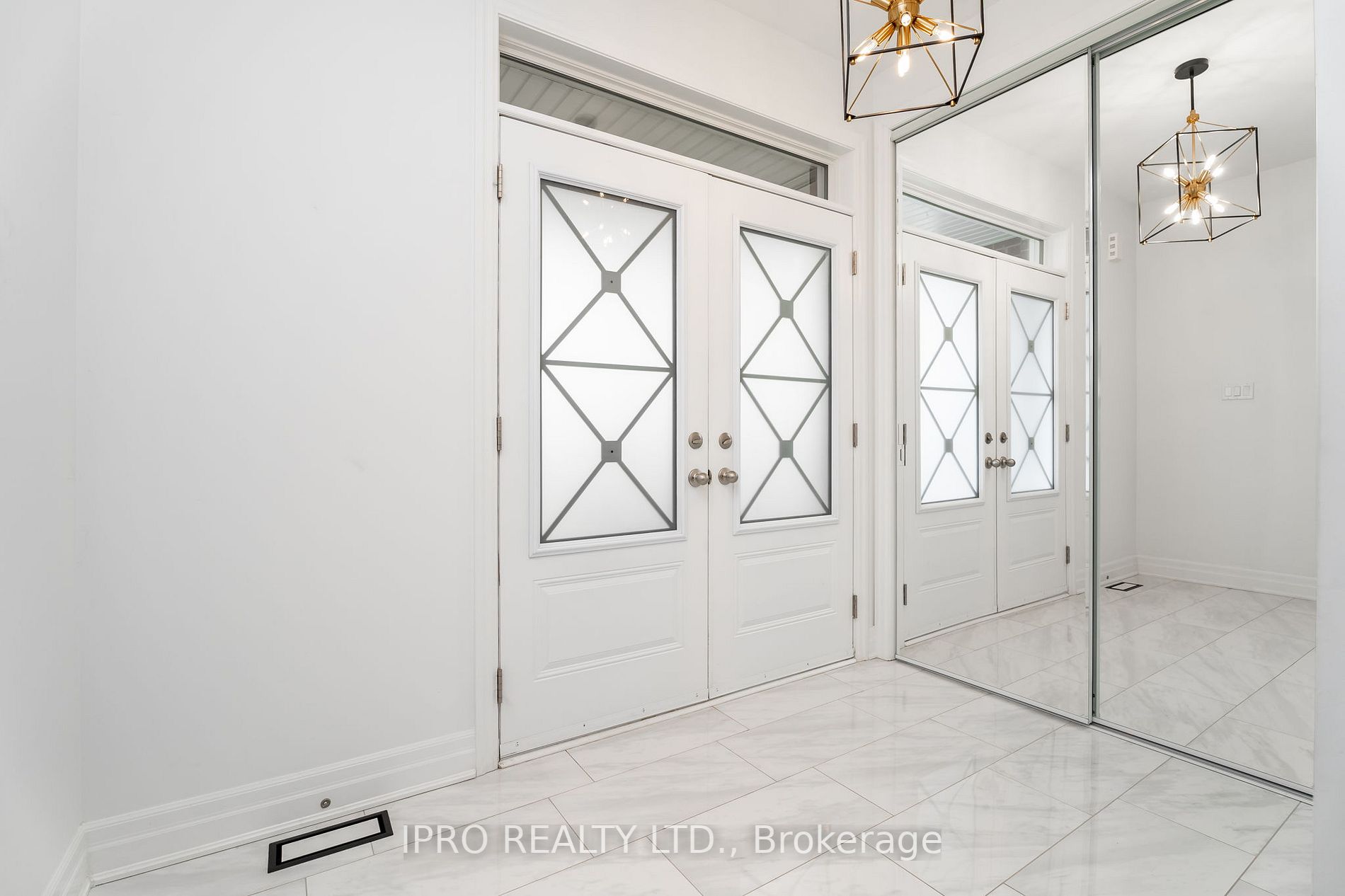 861 Tea Landing