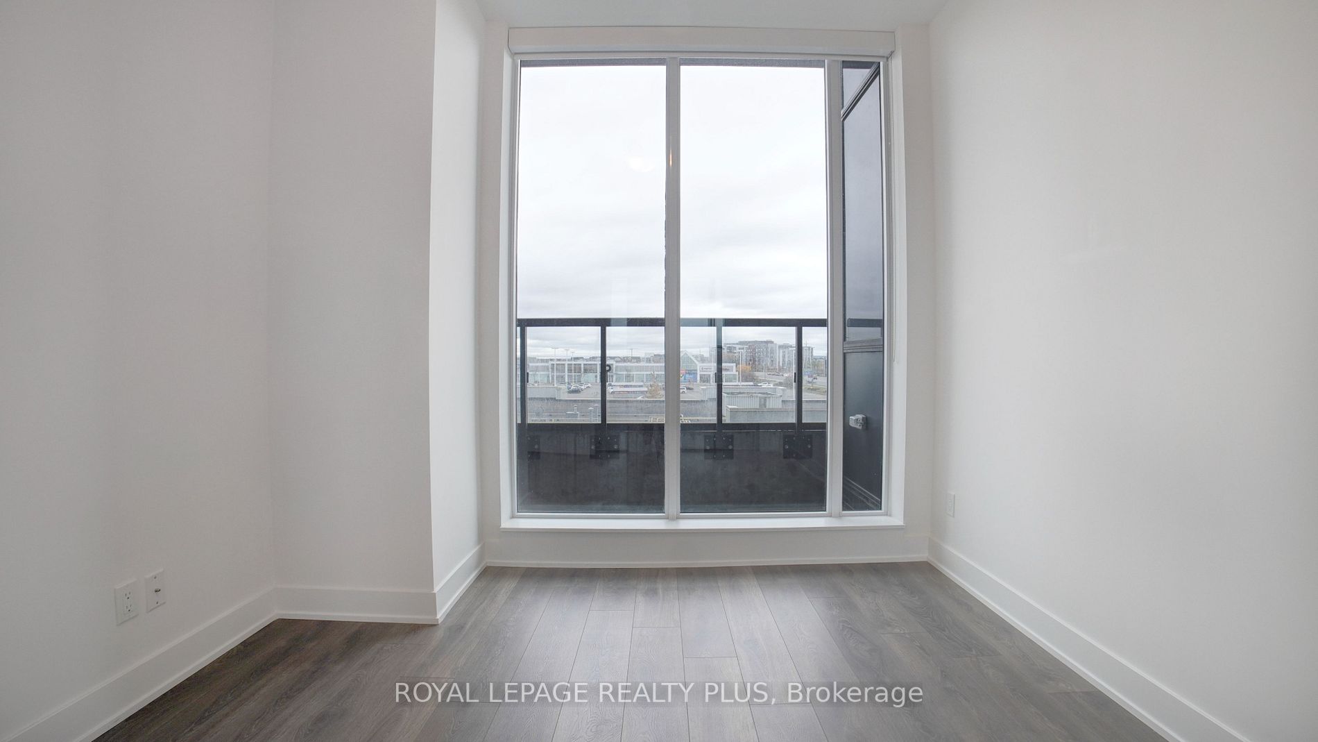 2481 Taunton Rd, #303