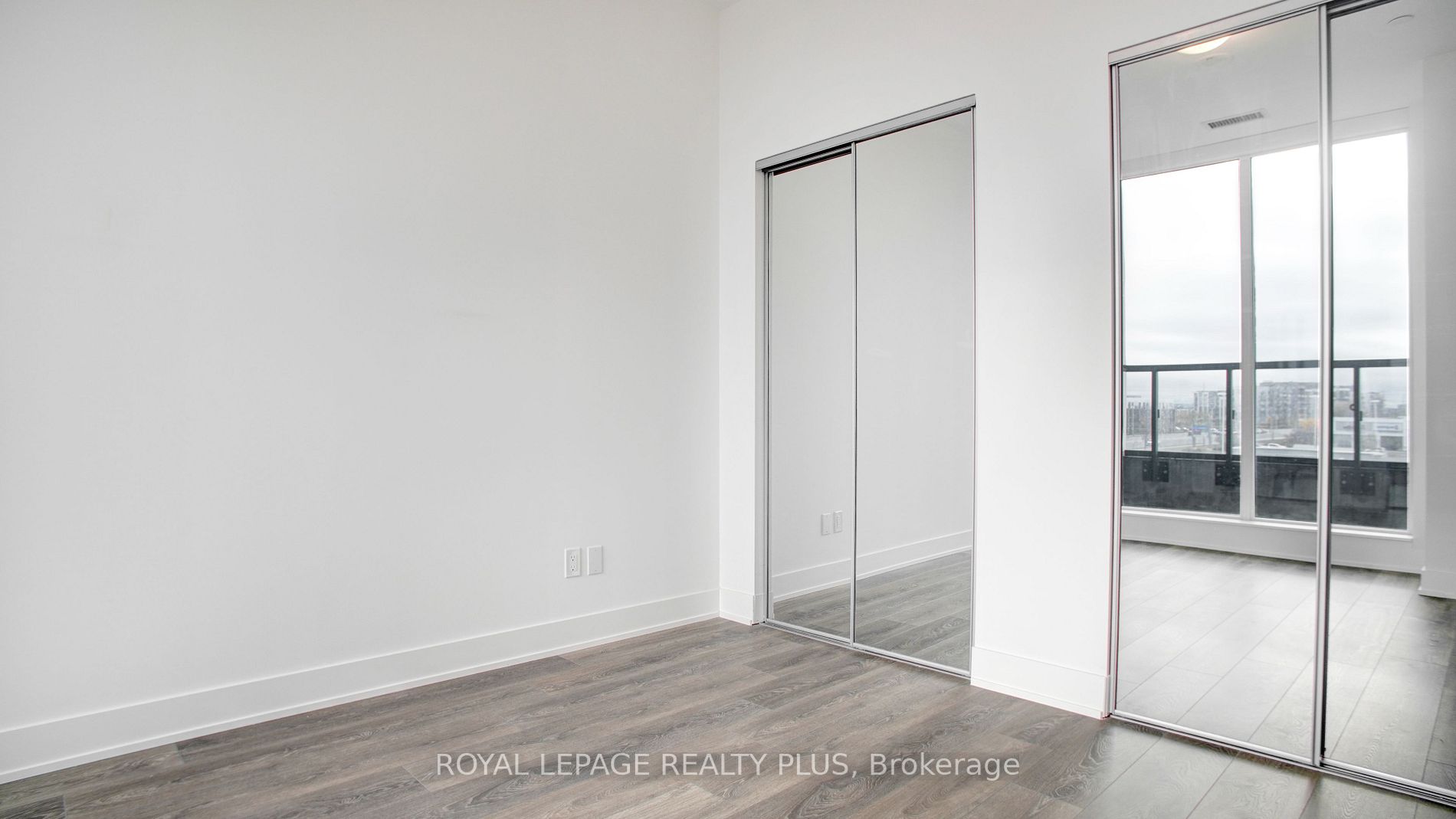 2481 Taunton Rd, #303