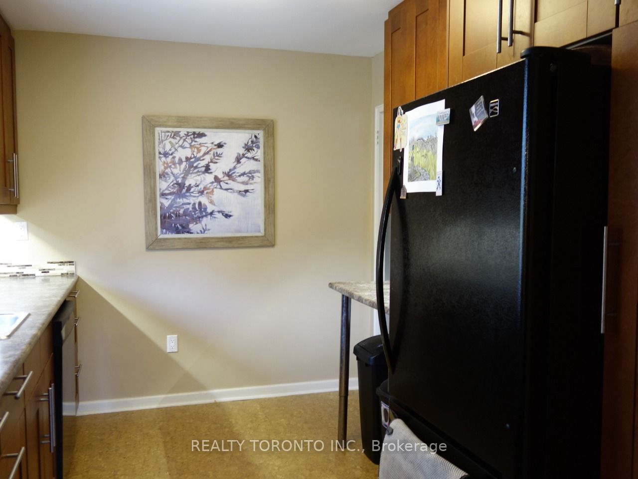 185 Stephen Dr, #404