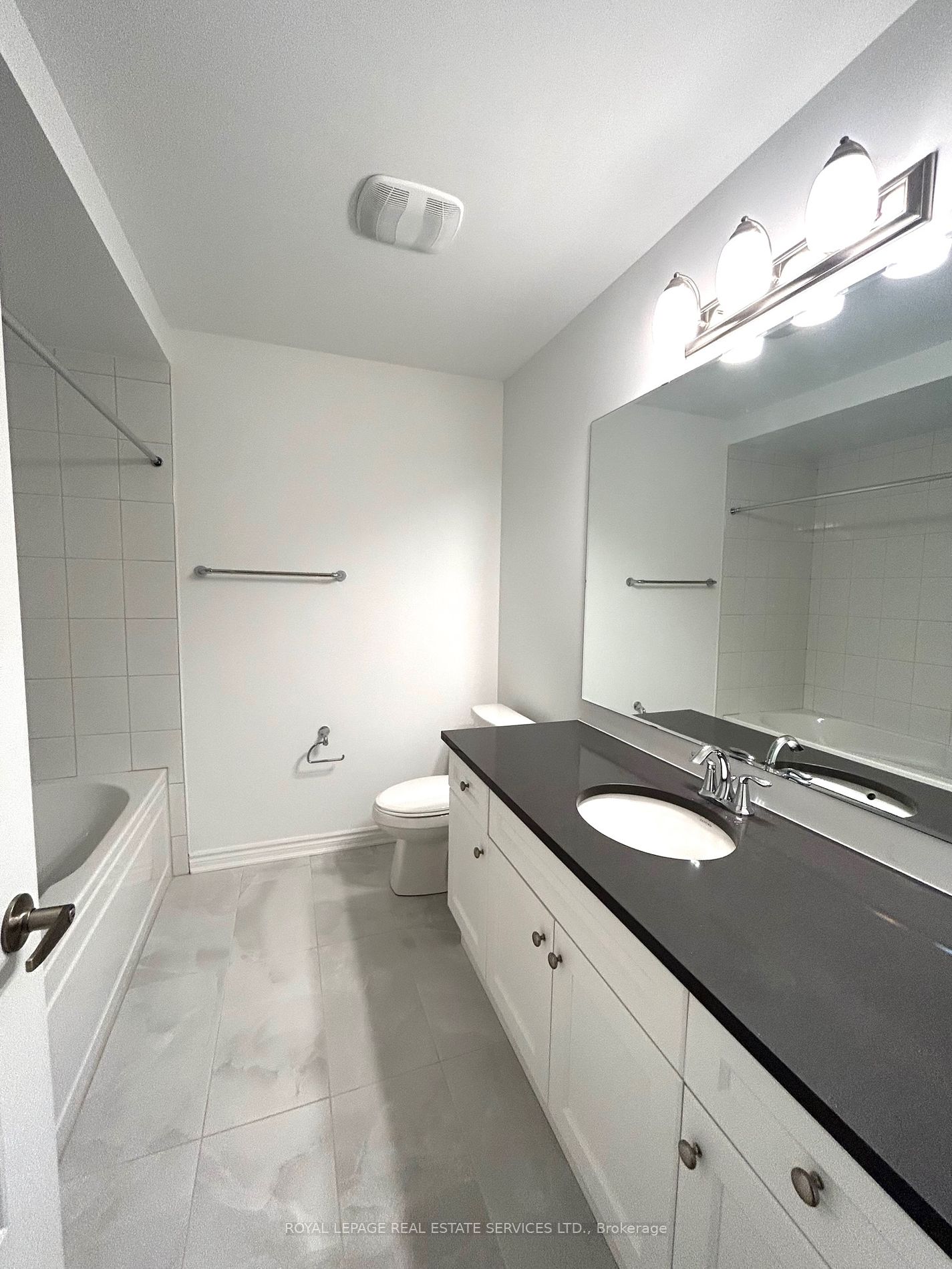 1391 Kaniv St