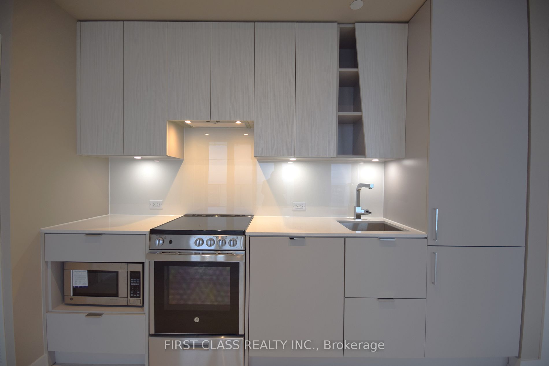3883 Quartz Rd, #2805