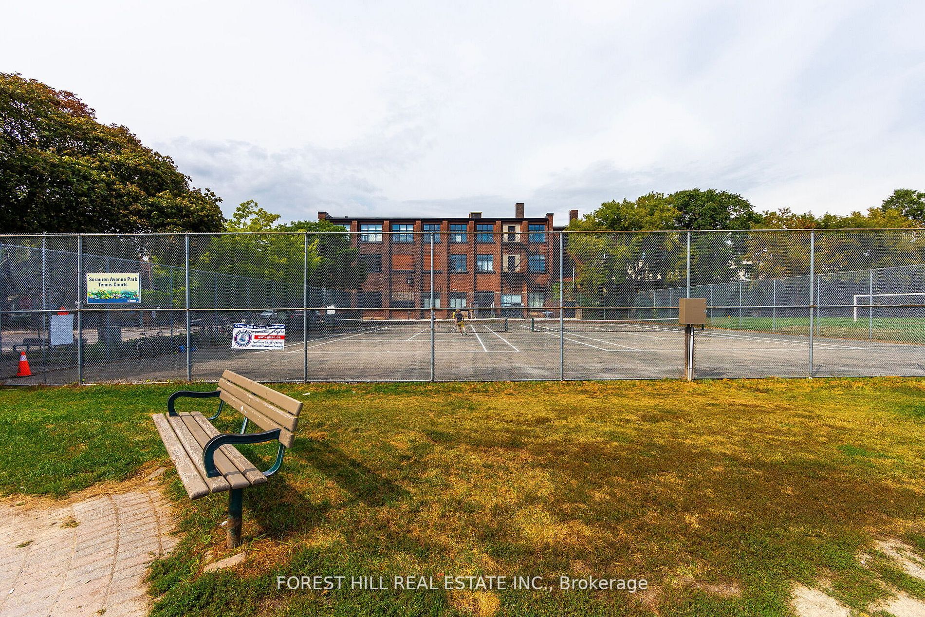 363 Sorauren Ave, #407