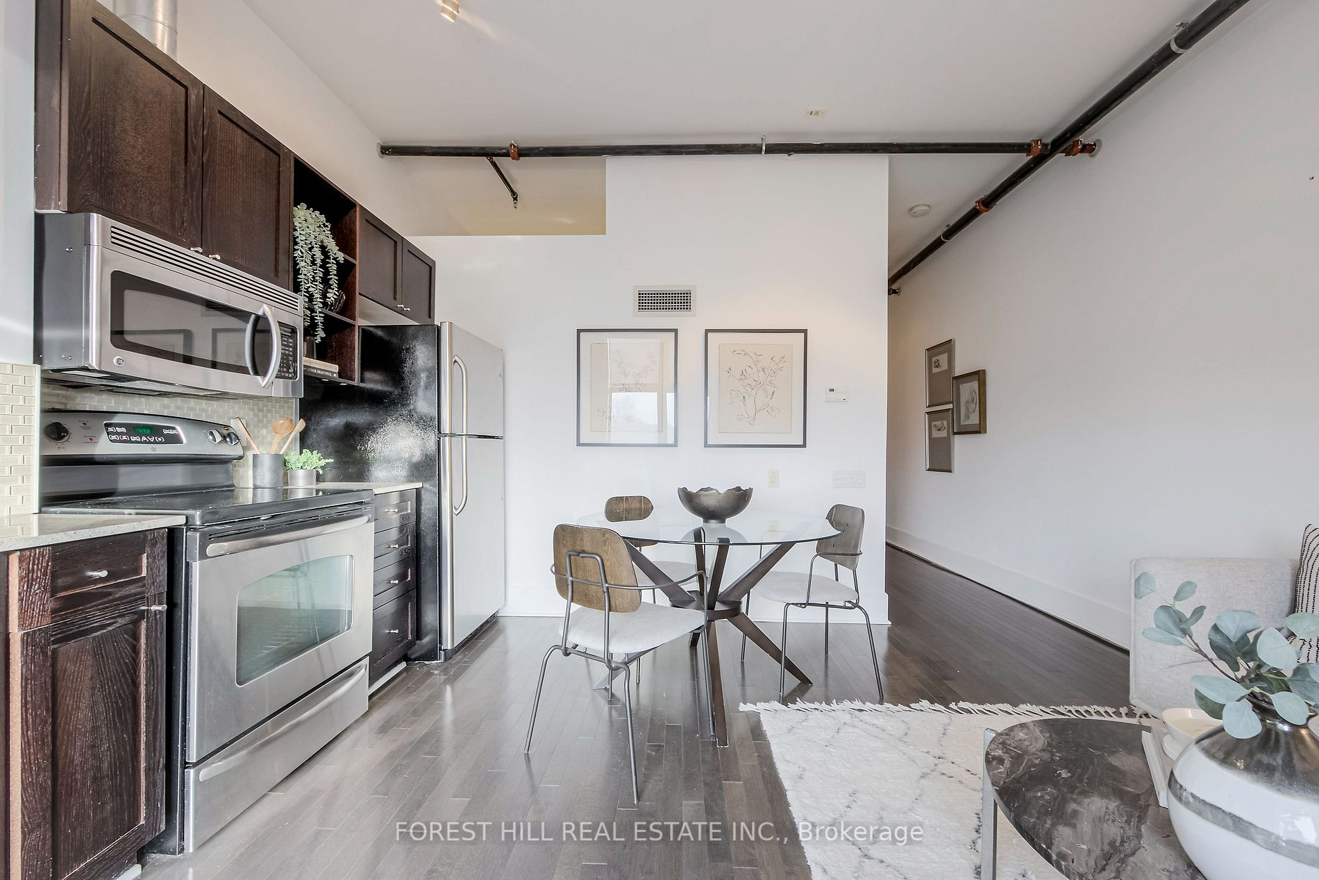 363 Sorauren Ave, #407