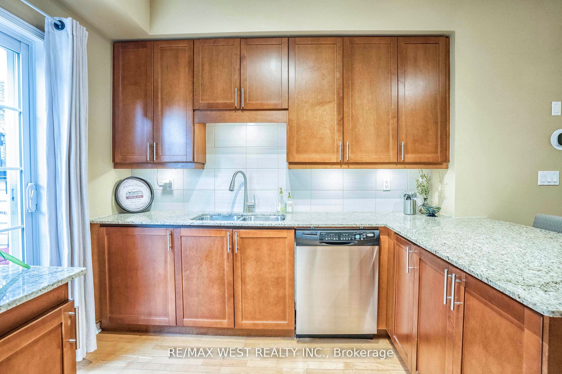 117A The Queensway, #102