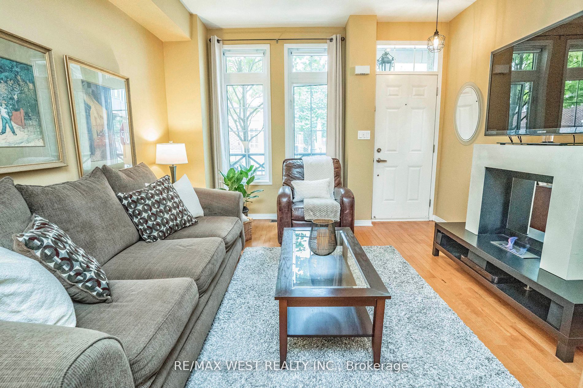 117A The Queensway, #102