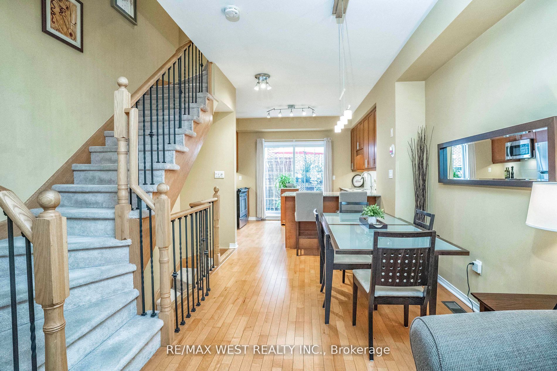 117A The Queensway, #102