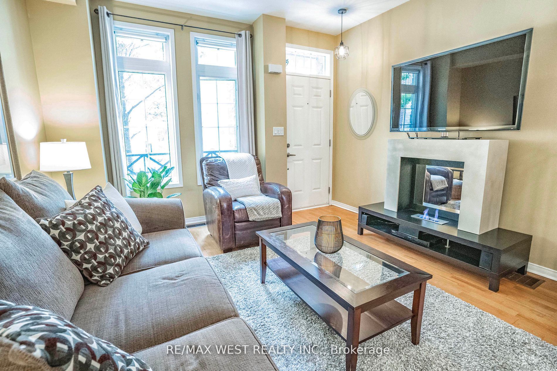 117A The Queensway, #102