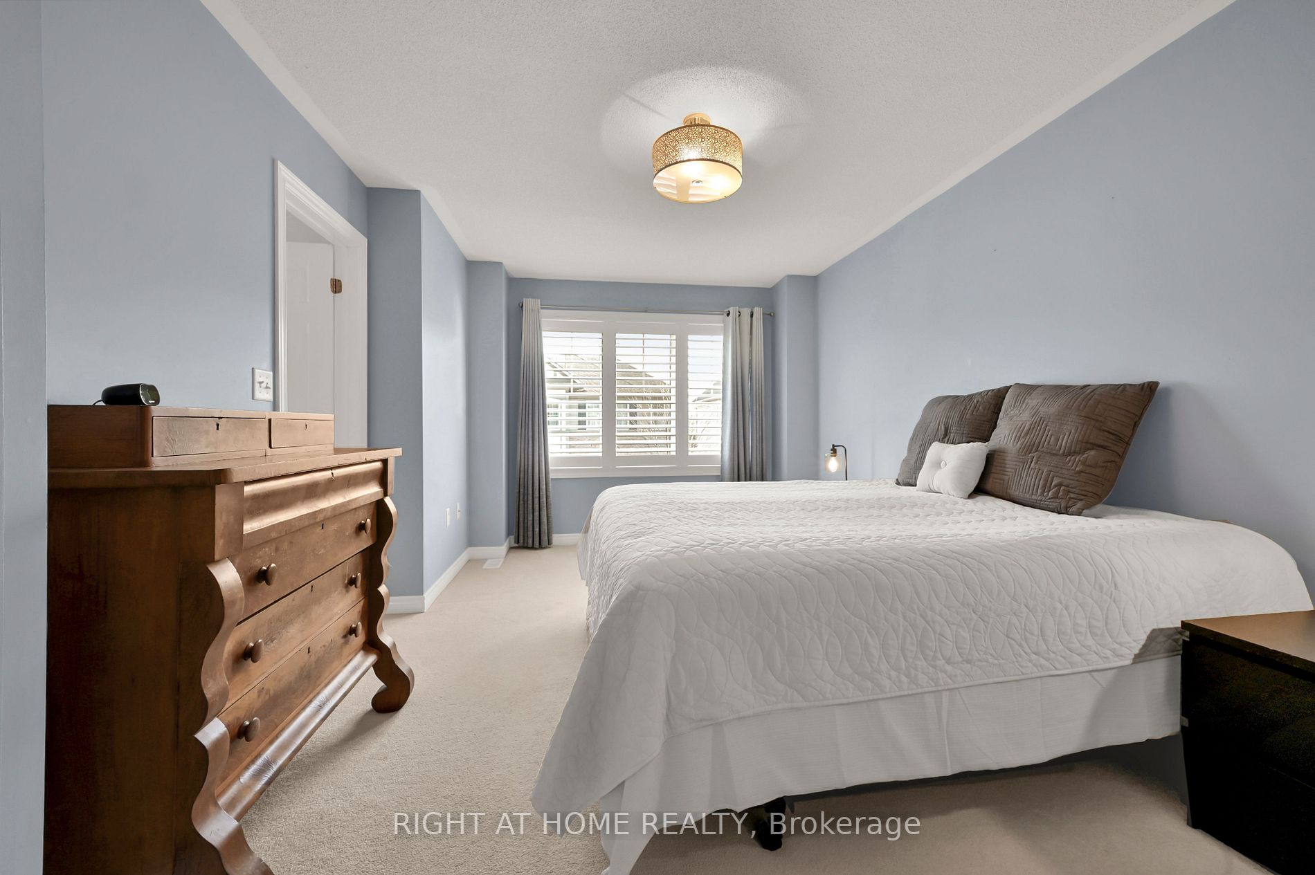 2006 Trawden Way N, #34