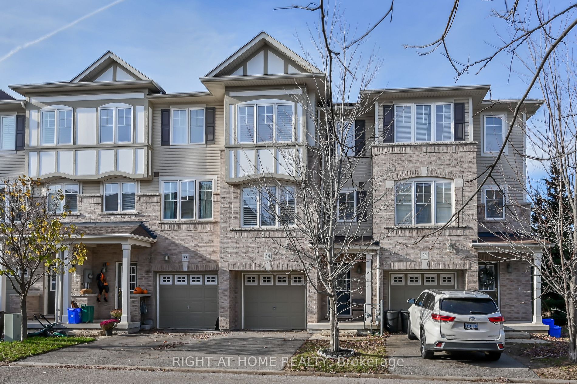 2006 Trawden Way N, #34