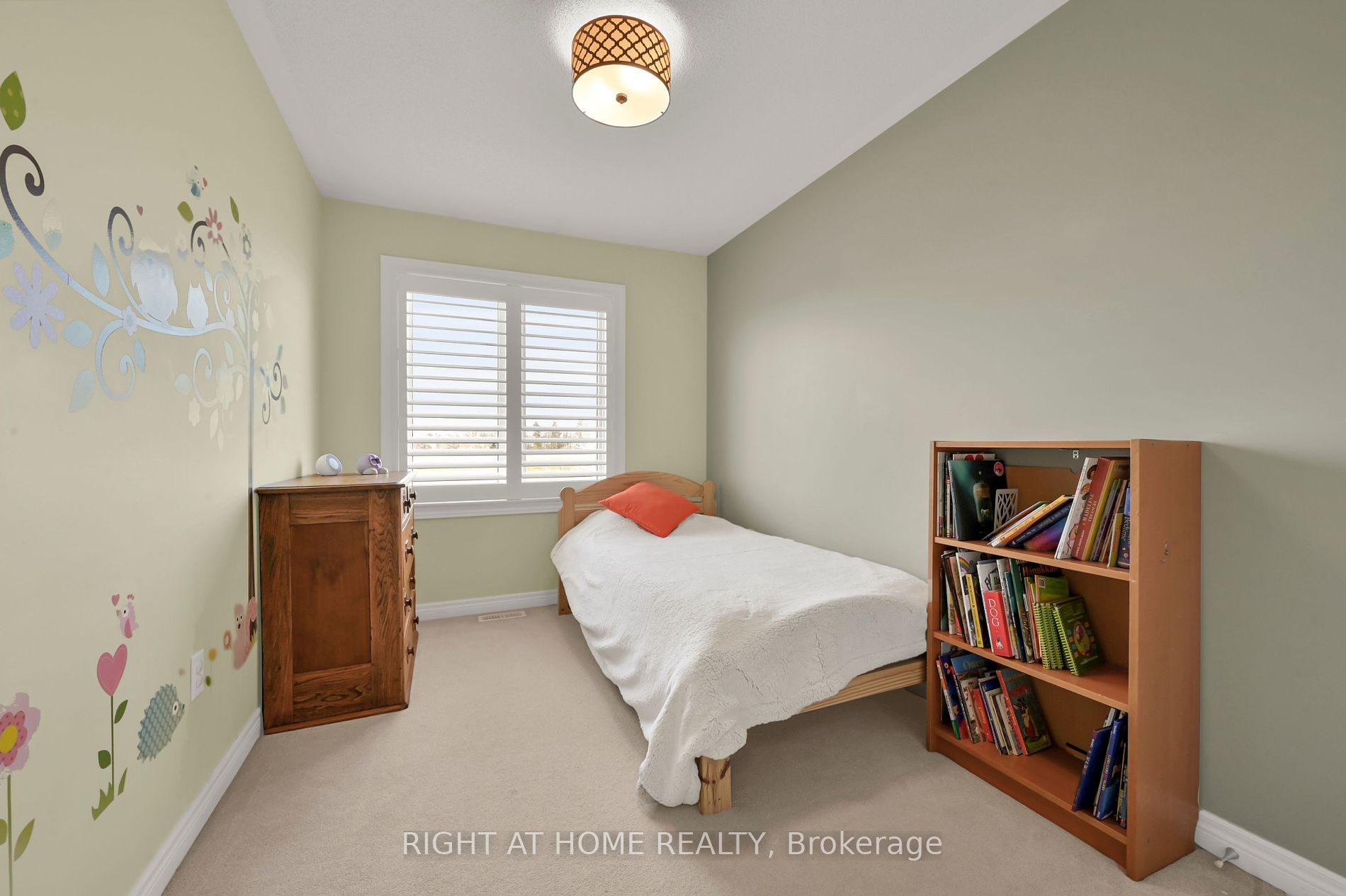 2006 Trawden Way N, #34