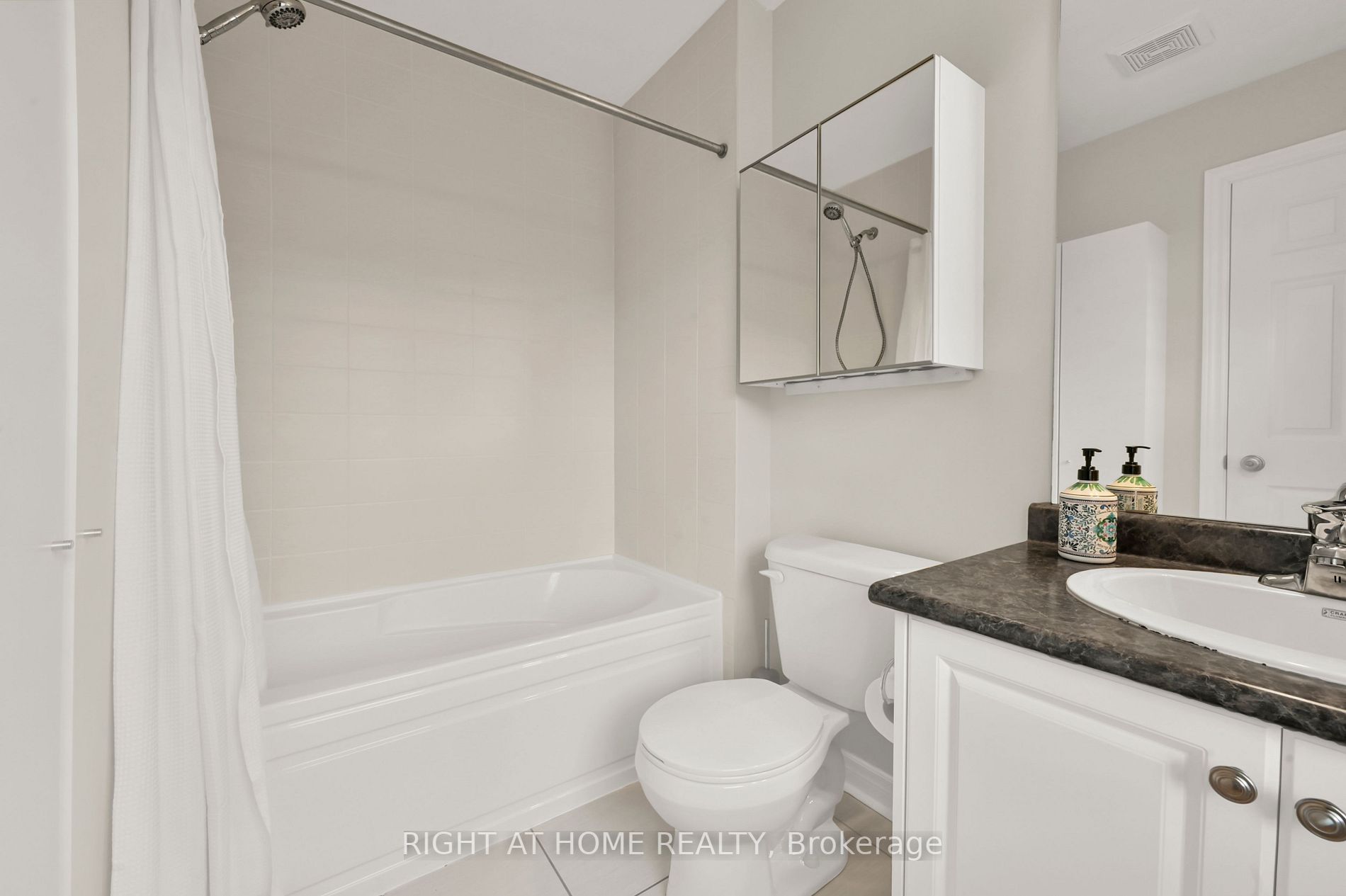 2006 Trawden Way N, #34