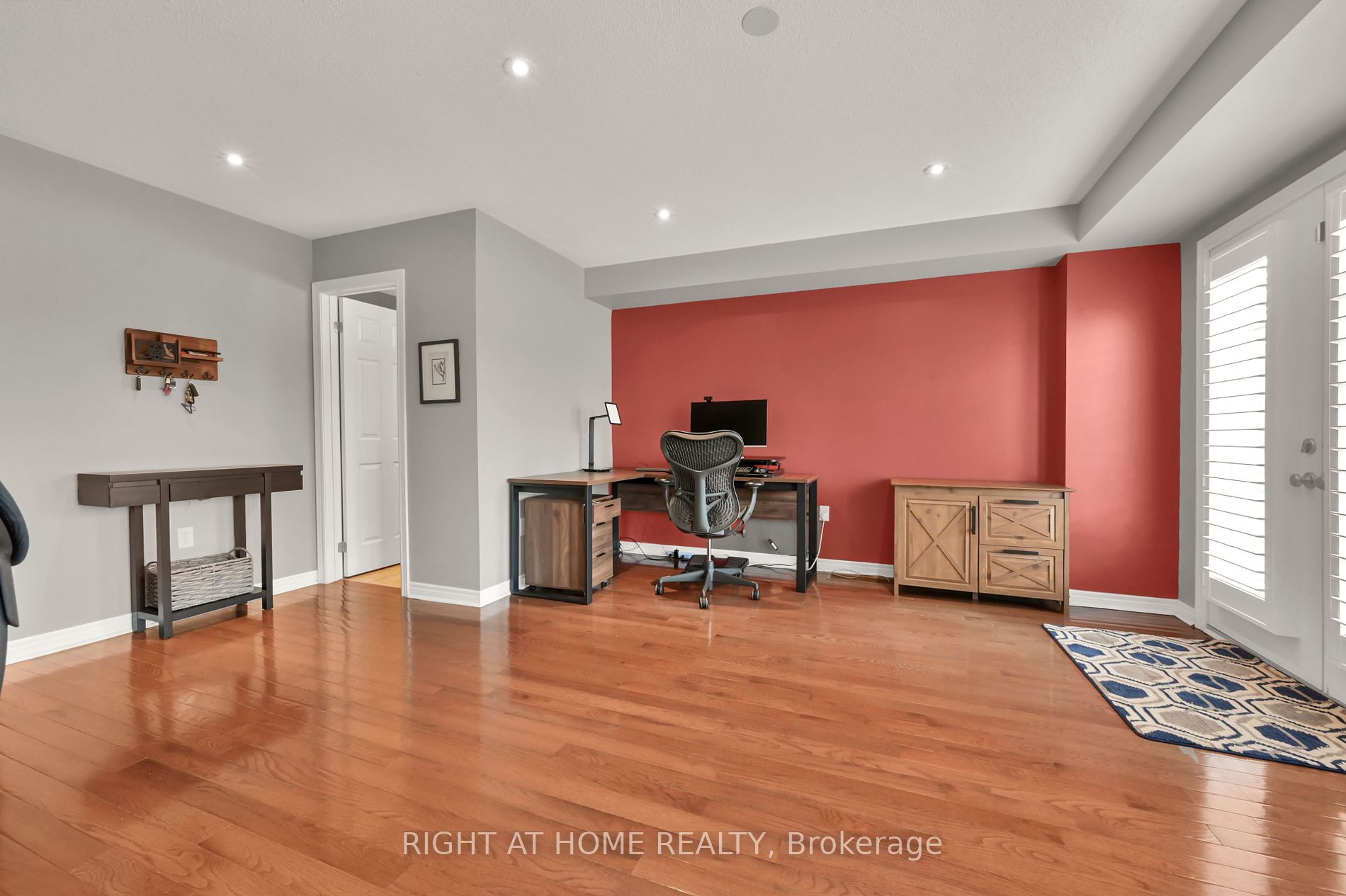 2006 Trawden Way N, #34