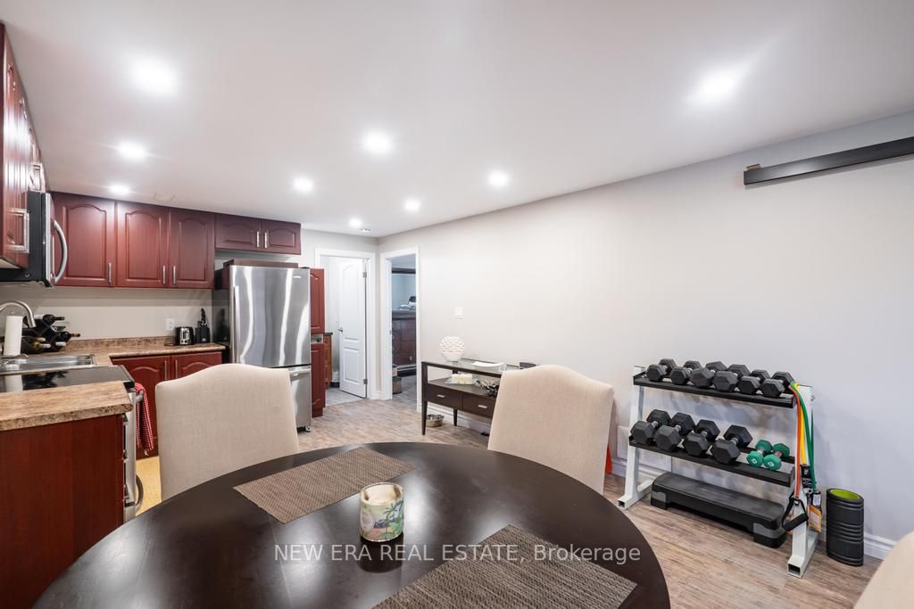 98 Delrex Blvd