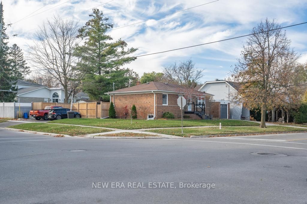 98 Delrex Blvd