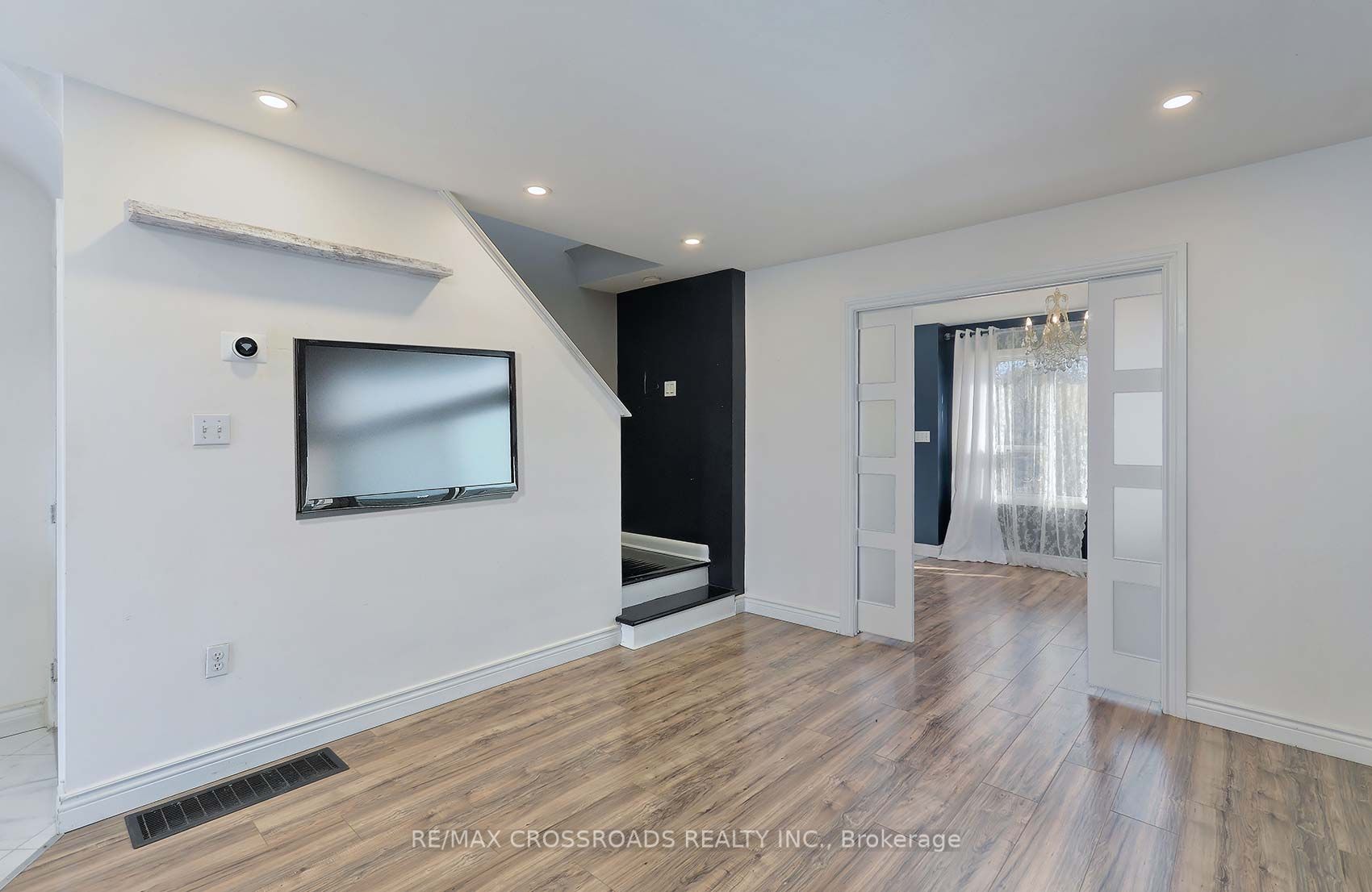 2371 Barclay Rd