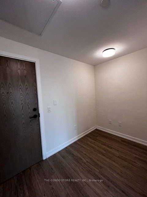 2300 St. Clair Ave W, #806