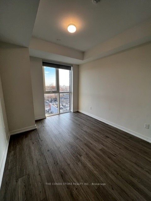 2300 St. Clair Ave W, #806