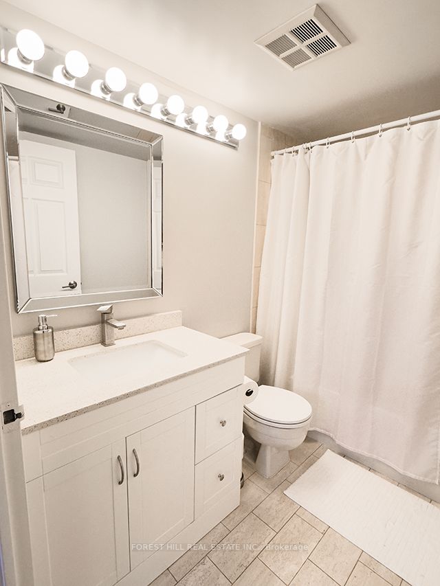 265 Enfield Pl, #807