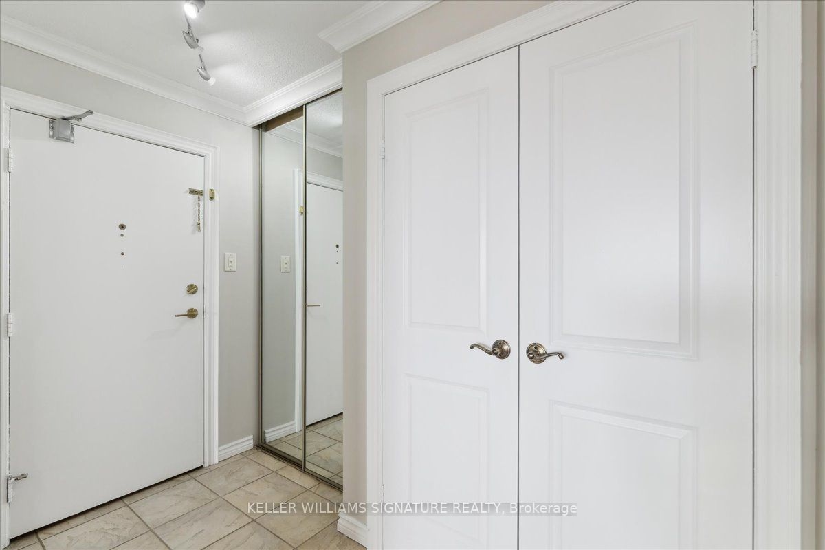 2055 Upper Middle Rd, #1707