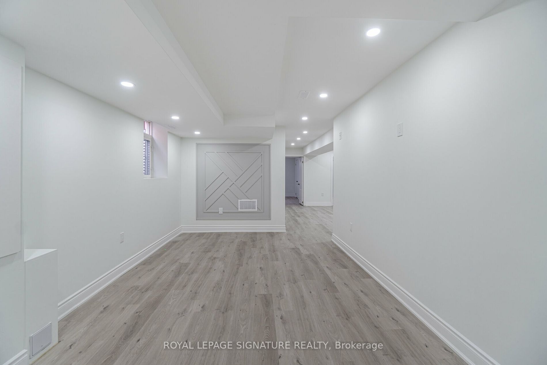 3 Farringdon Cres, #2