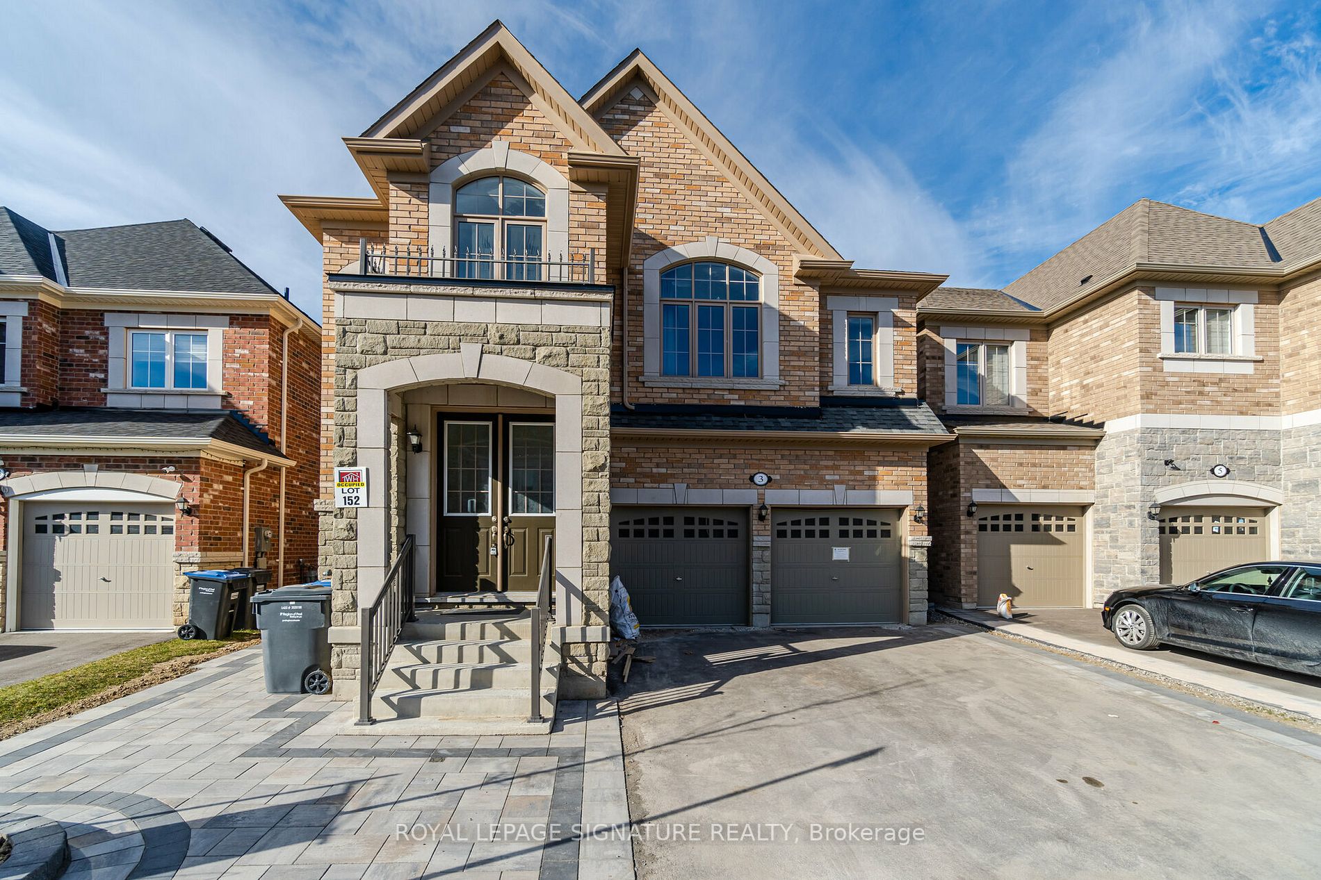 3 Farringdon Cres, #2