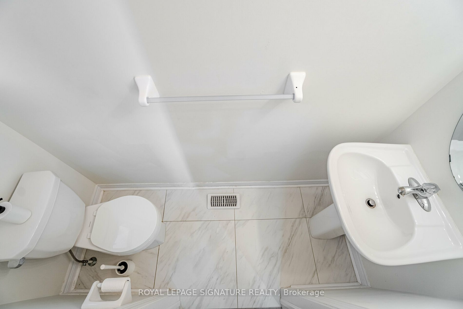 3 Farringdon Cres, #1