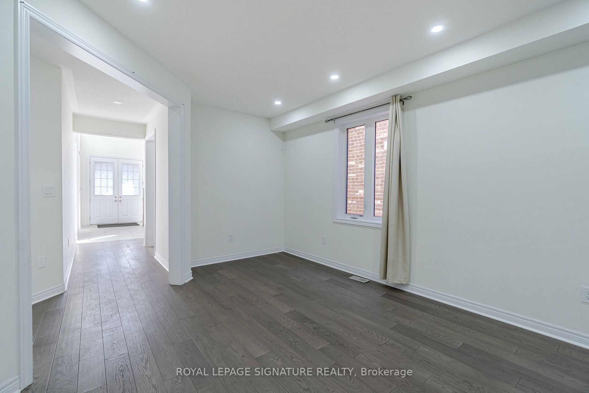 3 Farringdon Cres, #1