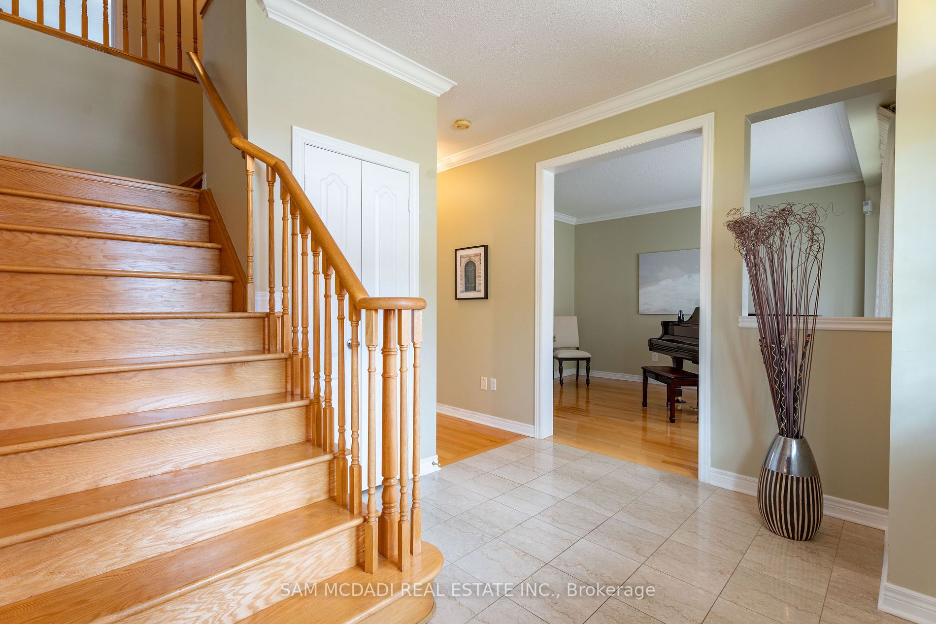 96 Thomas St