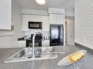 60 Heintzman St, #1613