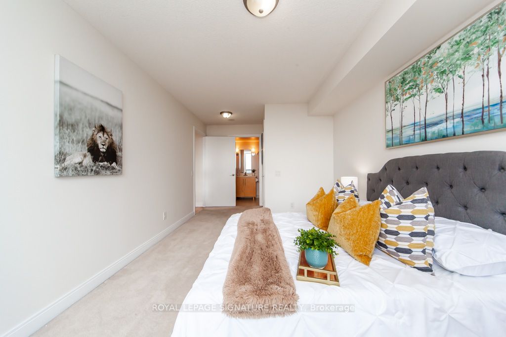25 Viking Lane N, #1553