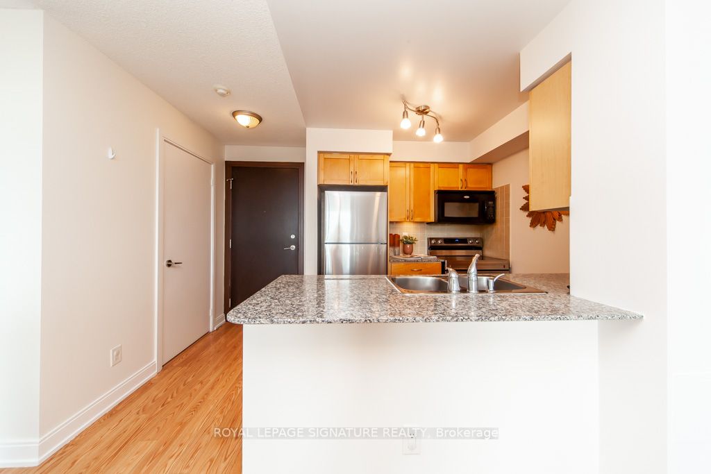 25 Viking Lane N, #1553