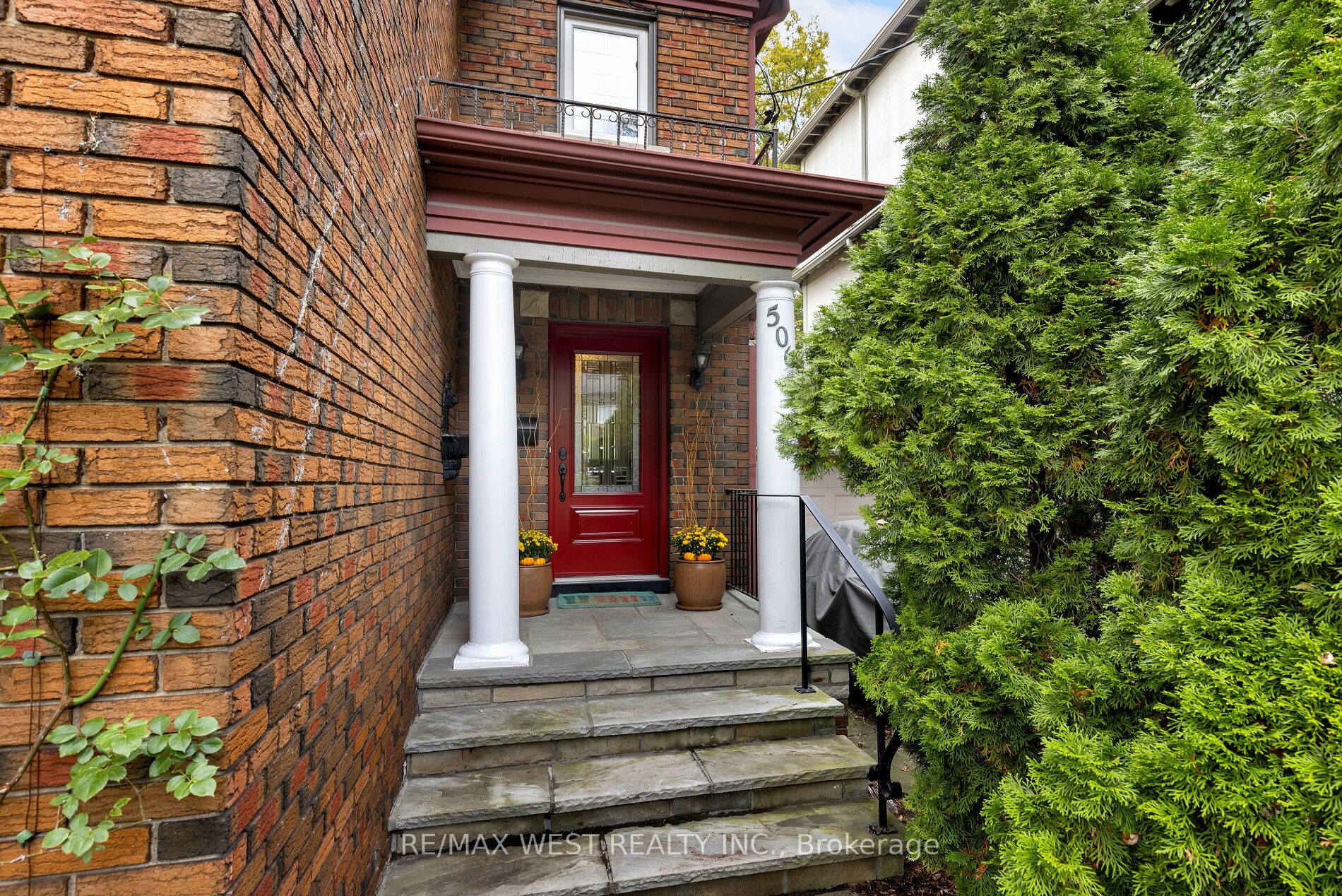 506 Riverside Dr