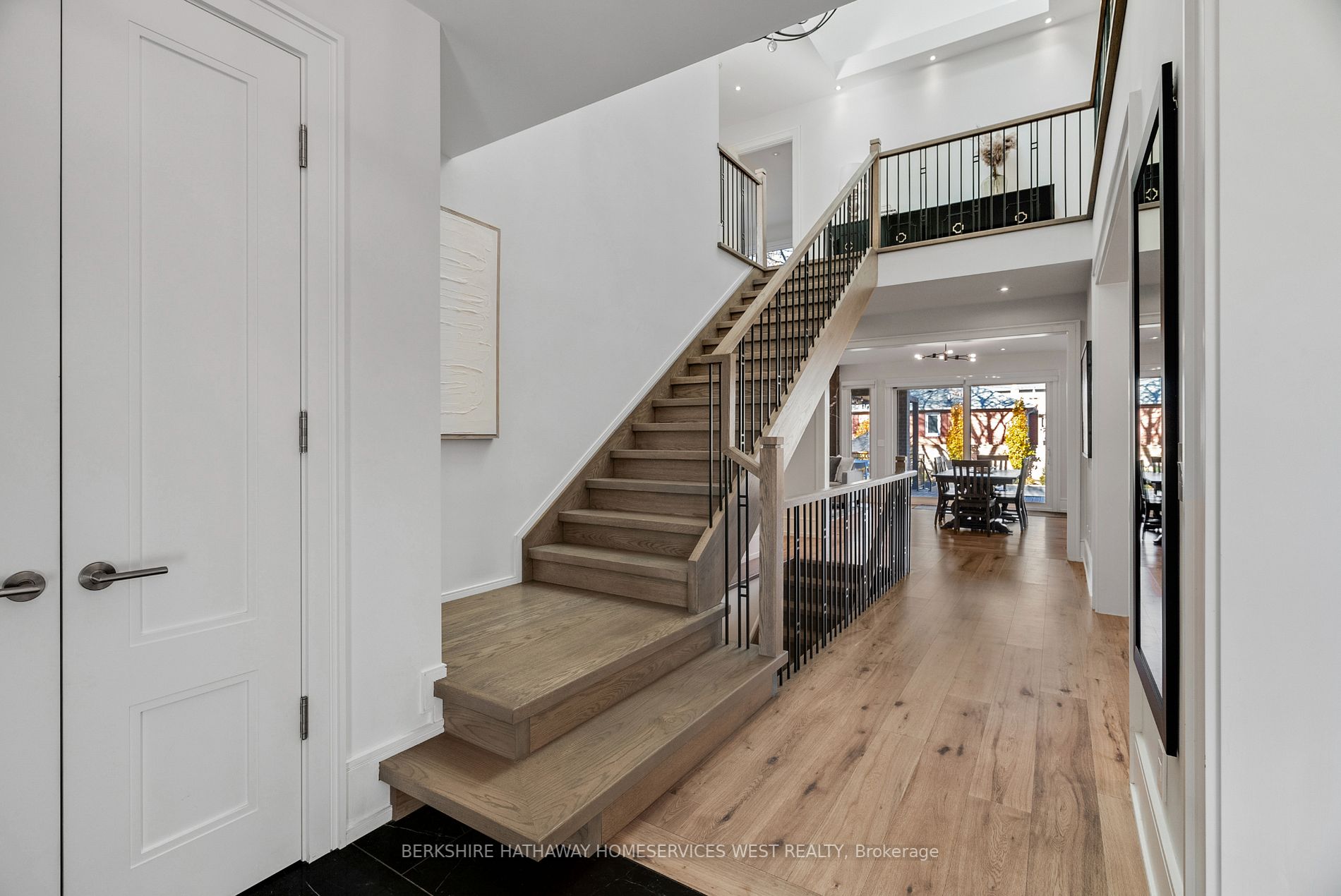 92 Mervyn Ave