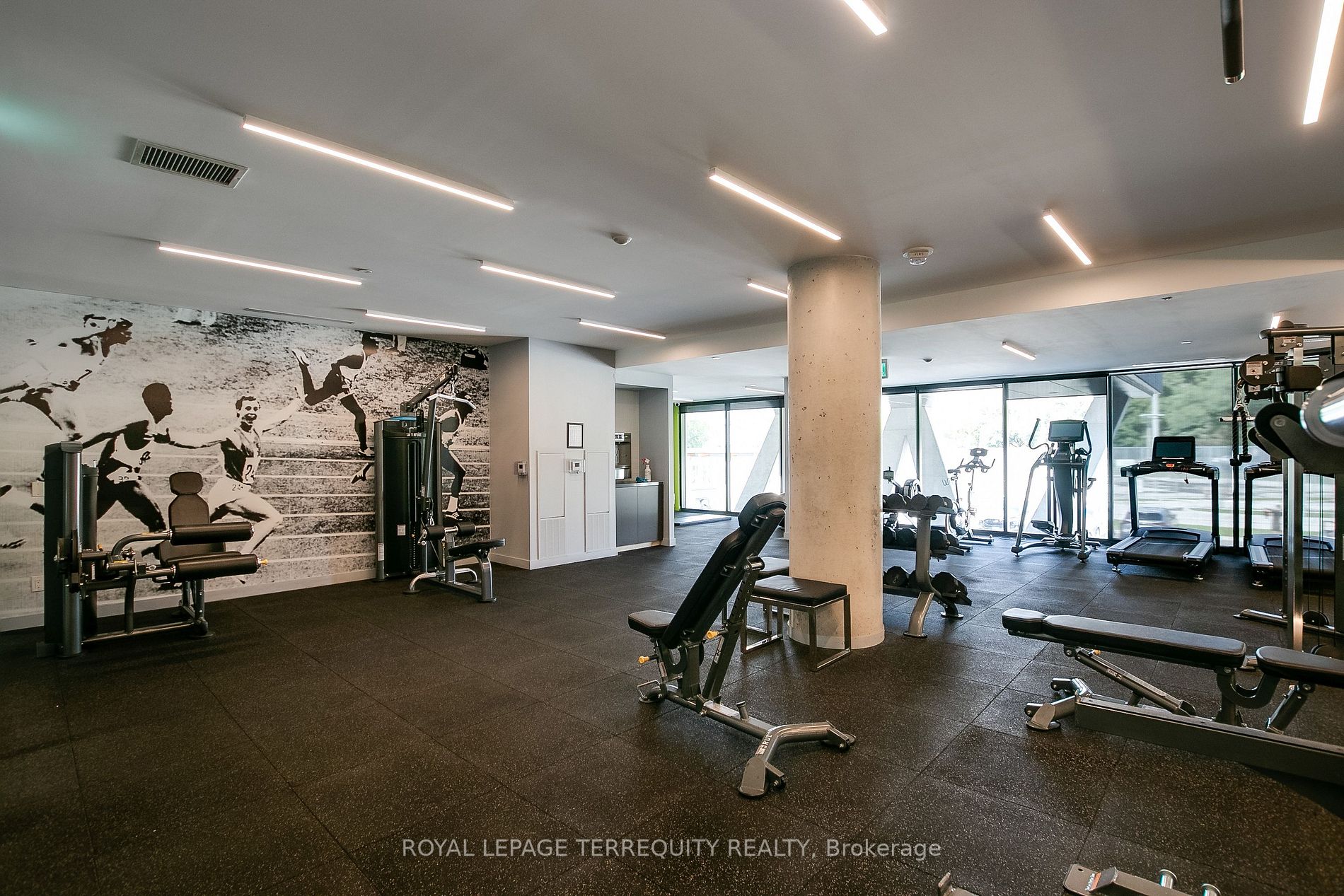 7 Smith Cres, #526