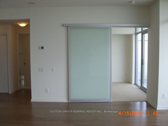 105 The Queensway Way, #2216