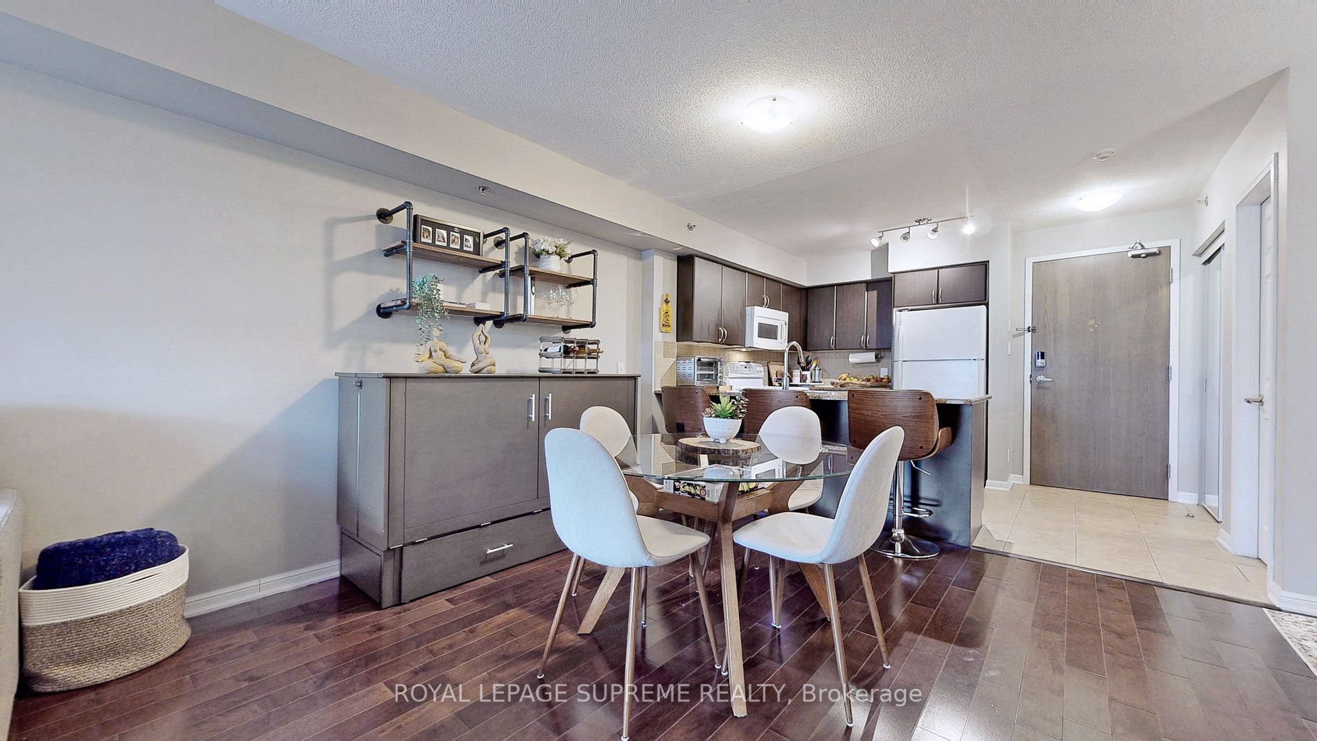 3060 Rotary Way, #207